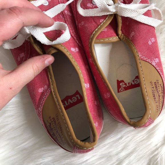 Women's Pink and White Levi's Bicycle Lace Up Shoes - Picture 5 of 7